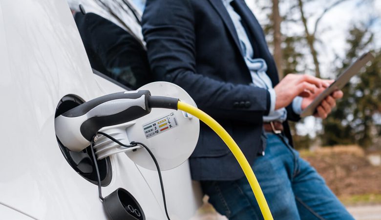 我家的供电够用 7kW 充电器吗？